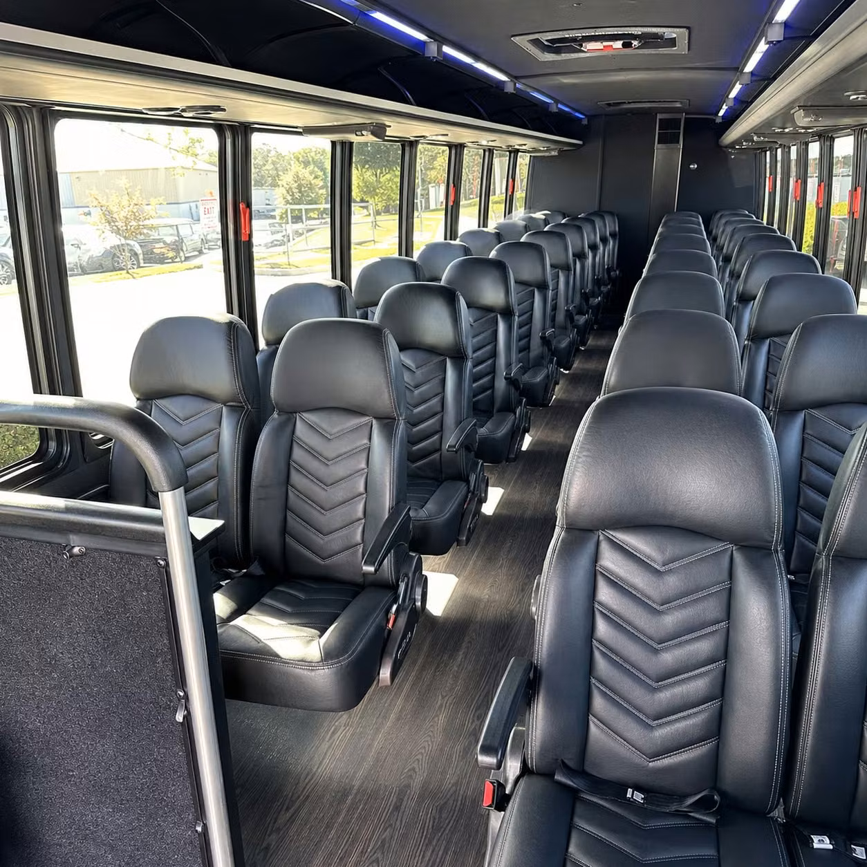 philadelphia 35 passenger minibus rental