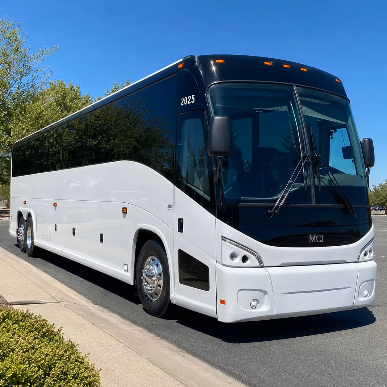 start your philadelphia long distance trip the right way with the right bus from the right network